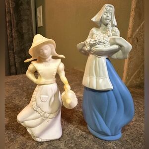 Avon 1970’s.Unforgettable and Sweet Honesty Cologne Ceramic Bottles.